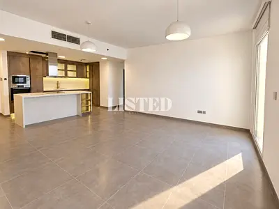 Fully Upgraded | Modenr Open Kitchen | Ready to Move In