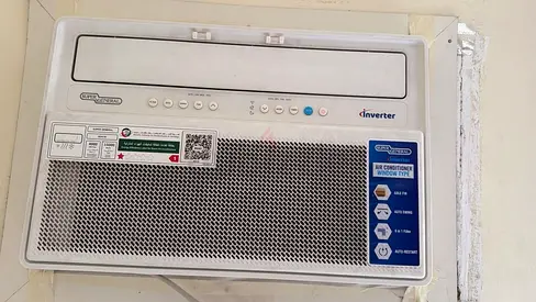 Very good condition window inverter air conditioner - working condition with warranty