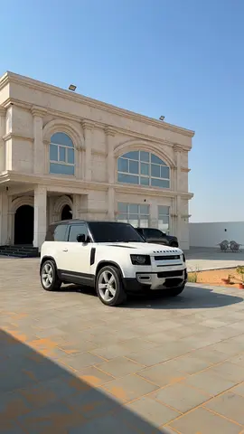 Land Rover Defender 90 HSE 2022 GCC Specs