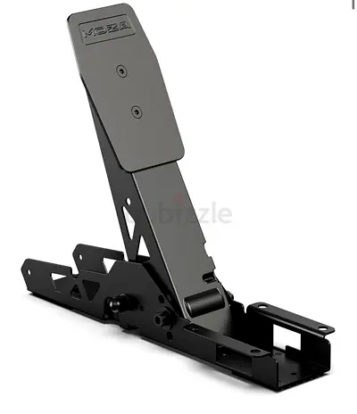 MOZA R5 Racing Simulator Full Setup – Excellent Condition  With Stand