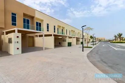 2 Bed Townhouse For Rent - GRANADA II - Brand New - Beach Access