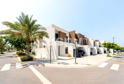 Corner Villa | Ready to Move | Prime Location