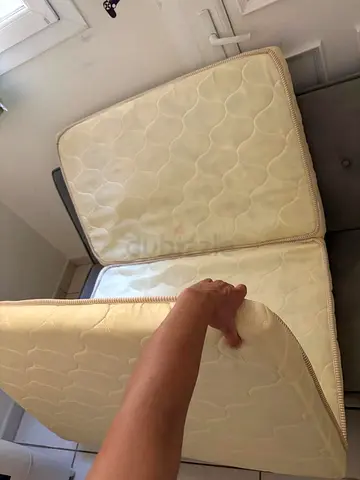 Mattress used for just 3 days, in perfect condition!