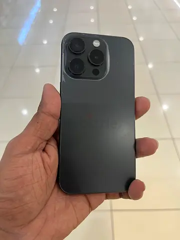 iPhone 15 Pro 128GB Canada Sim Locked