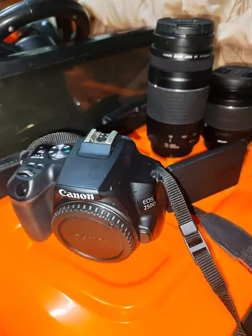 Canon EOS 250D DSLR with Two Lenses - Good Condition\like new \less use