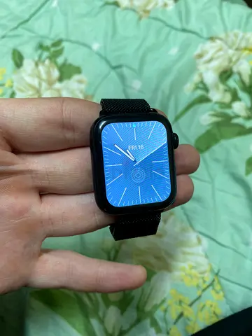 Apple Watch Series 4 titanium