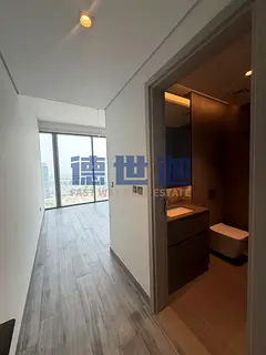 Mid-Floor 2BR | Brand New | Downtown Skyline View