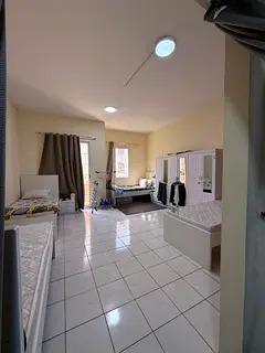 Looking for two Arab men to share with in a neat, spacious, and well-maintained flat