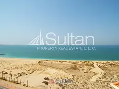 Stunning Studio Beach/Gym/Pool Access Great Price