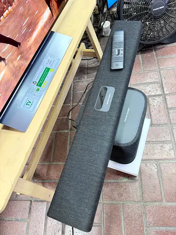Harman Kardon Citation MultiBeam 700 is a compact, smart soundbar designed to deliver room-filling