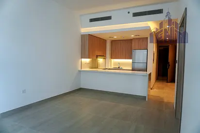 Premium 1-Bedroom | Kitchen Equipped