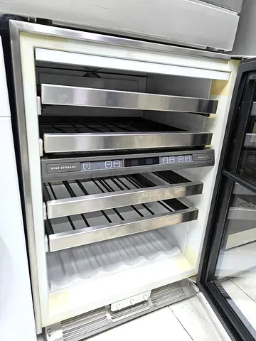 Sub zero Freestanding stainless steel Dual Temperature wine Fridge 40 bottle