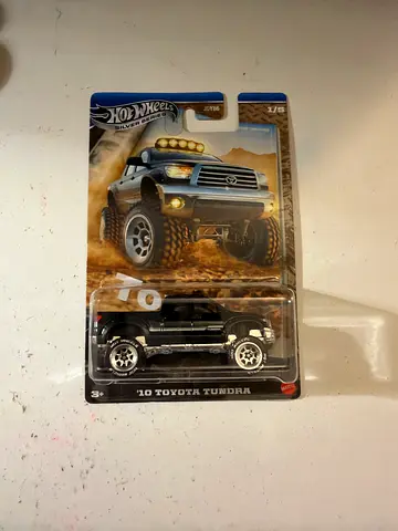 Hot Wheels silver series ‘10 Toyota Tundra diecast truck (new in package)