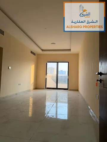✨ فرصة بالجرف 3 خلف السوق الصيني وقرب فيستفال لاند! شقة غرفة وصالة (ماستر + 2 حمام) وتكييف مركزي مع صيانة كاملة على المالك بـ 32 ألف سنوياً ✨