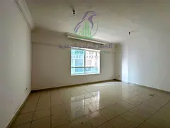 Spacious 1-bedroom apartment in Al Majaz 2, Sharjah, with a master bedroom, balcony, 2 bathrooms, bu