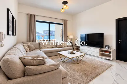 CORNER UNIT | PARK VIEW | SPACIOUS LAYOUT