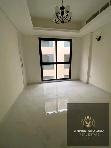 افخم تشطيبات / اول ساكن / شهر مجاني / مساحه كبيره / خزائن بالحائط / بلكونه مفتوحه / مطبخ مغلق / لوكيشن مميز سهل الوصول لدبي / تسهيلات في الدفع