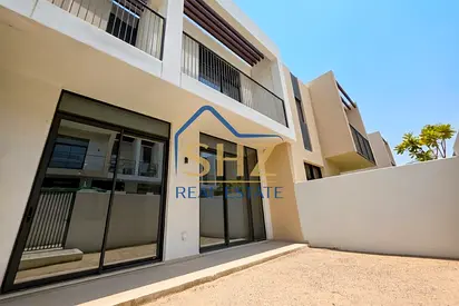 Brand New | Vastu | Cash | Near Pool | No Agents