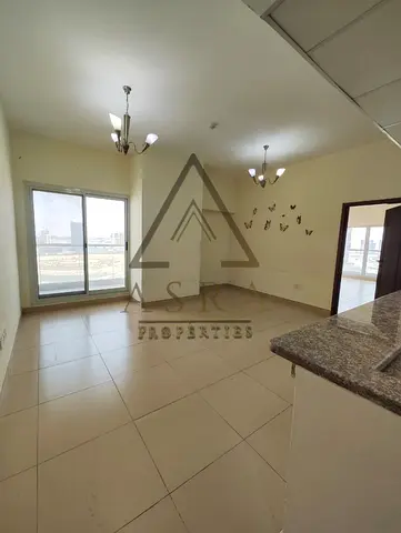 Unfurnished 1 Bedroom Apartment for Rent in Stadium Point, Dubai Sports City | Chiller Free