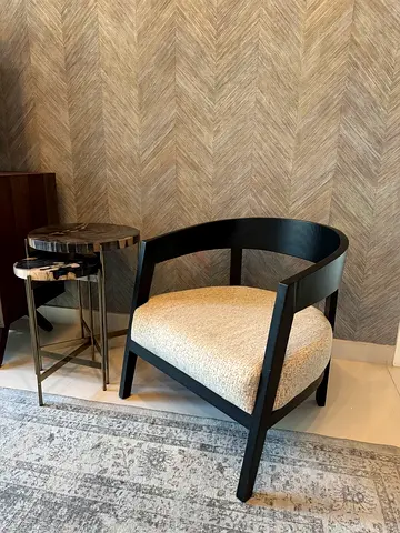 Elegant Modern Accent Armchair – Black & Beige