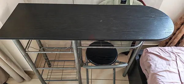 Table & chair