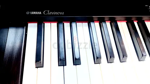 YAMAHA CLP340 ROSEWOOD