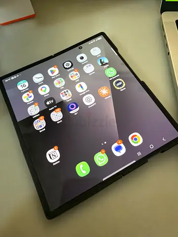 Samsung Galaxy Z Fold 7 – 256GB Black | Perfect Condition + Spigen Case