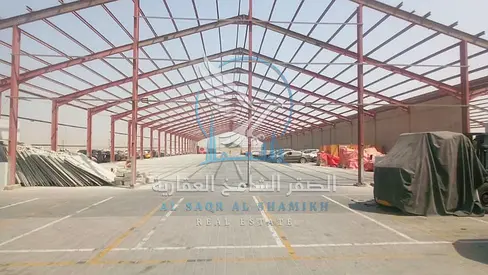 أوبن يارد مع مستودع للإيجار في الصجعة
