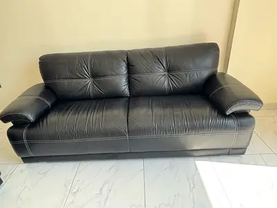 Black Leather 3-Seater Sofa + 1-Seater Sofa in Good Condition