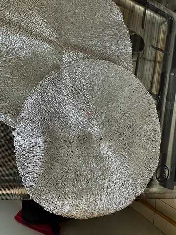 Round placemats/table mats (6)