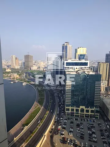 شقة 3 غرف نوم بمساحة 2450 قدم في الإمارات الشمالي