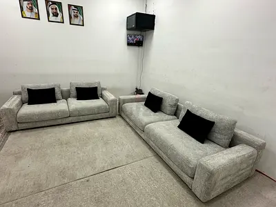 Looks great condition Chattles&more sofa set
