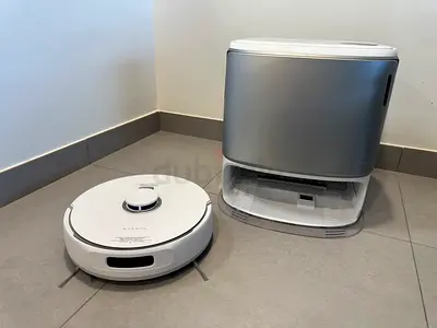 NARWAL Freo Z10 Ultra Robot Vacuum Cleaner with Mop Function, 18,000 Pa Suction Power, Dynamic Mop