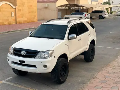 2008 Toyota FORTUNER — фото 2