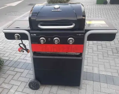 Weber barbecue 3 main Burner with side burner
