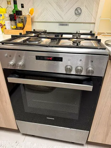 Siemens 4 Gas Burners Cooker HG2M30E50M