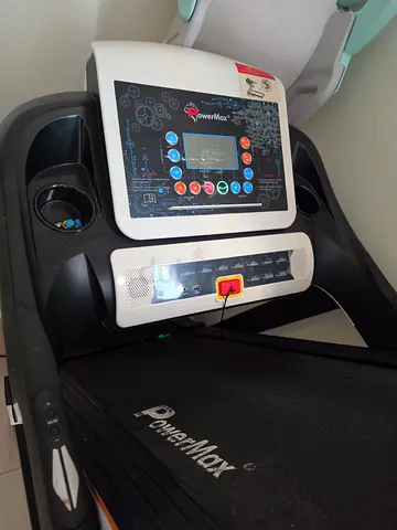 PowerMax Treadmill in Good Working Condition - Home Use