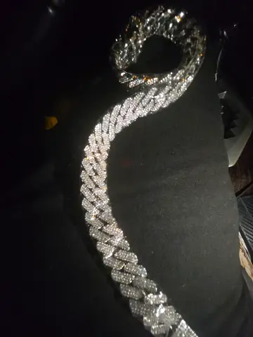 Premium Quality Men’s white Moissanite Necklace – 24 Inch Luxury Cuban Link Chain