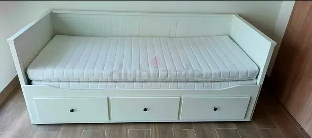 Ikea hemnes day bed with mattress 2
