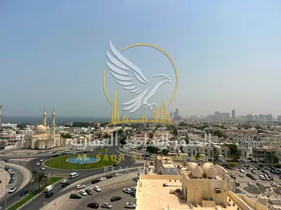 غرفتين وصالة بالبوطينة مع بلكونة وإطلالة بحرية