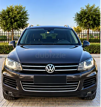 2012 Volkswagen Touareg SEL | GCC Specs | Full Service History | Service Contract | CarPlay