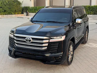 2013 Toyota Land Cruiser GXR Facelifted 2025 GCC Specs V6 4.0L well-maintained