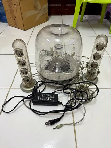 Used Sound Sticks ll harmon kardon subwoofer with speakers home theatre