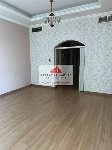🏡 للبيع شقة غرفة وصالة في الممزر 🌊 ✨ فرصة مميزة للتملك أو الاستثمار بإطلالة بحرية جانبية!