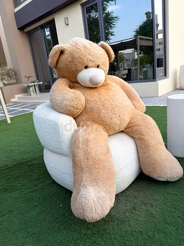 Huge teddy bear