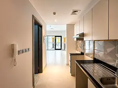 Luxury Studio Apartment | Burj Khalifa View | Spacious & Modern