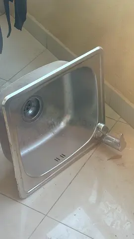 Stainless steel single bowl kitchen sink (used)