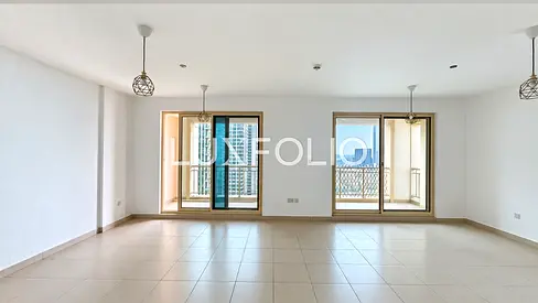 Unfurnished | Lake Views | High Floor