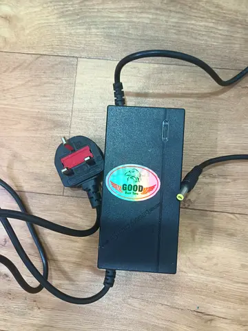 Universal AC Power Adapter / Charger with UK Plug (used)