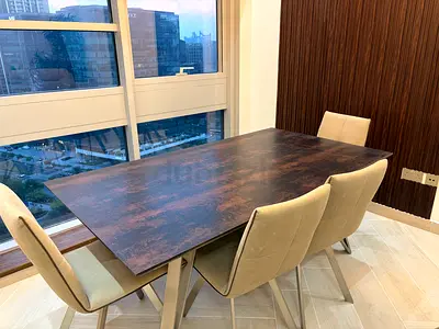 Dining table in great condition for sale